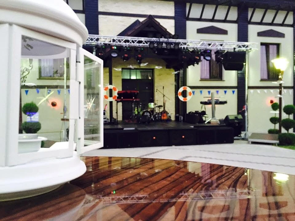 Scenă outdoor – setup tehnic